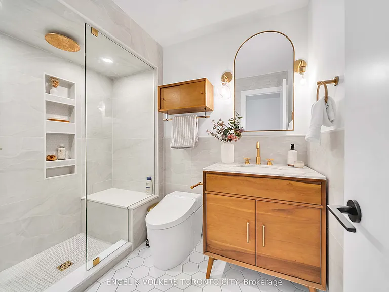 8 Old Trillium Ln — Photo 17