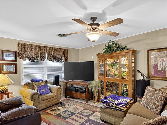 5th image of 252 Schaub Dr