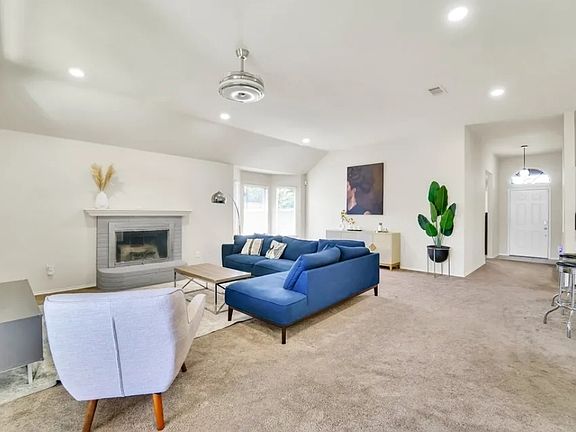 2nd image of 6707 Classen Trl