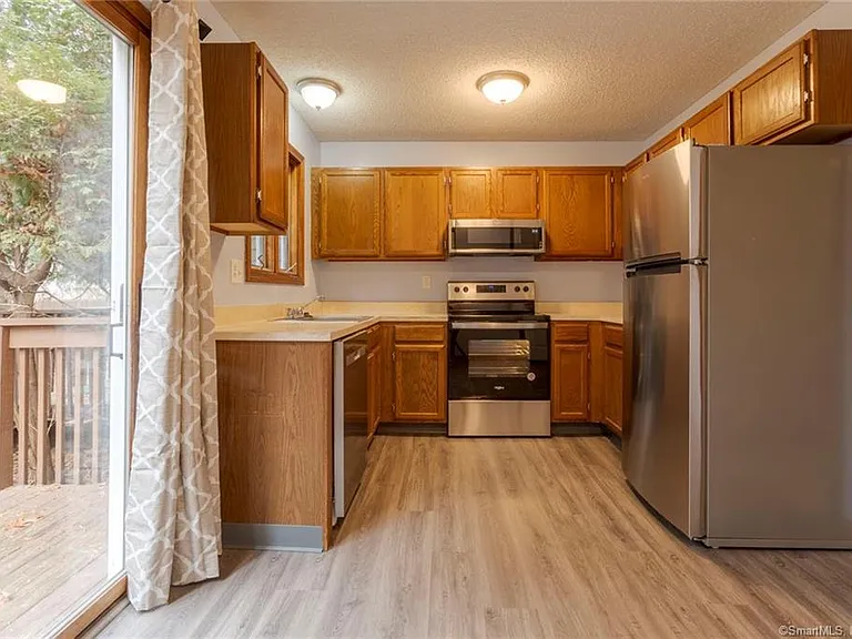 22 Windwood Dr #22 — Photo 10