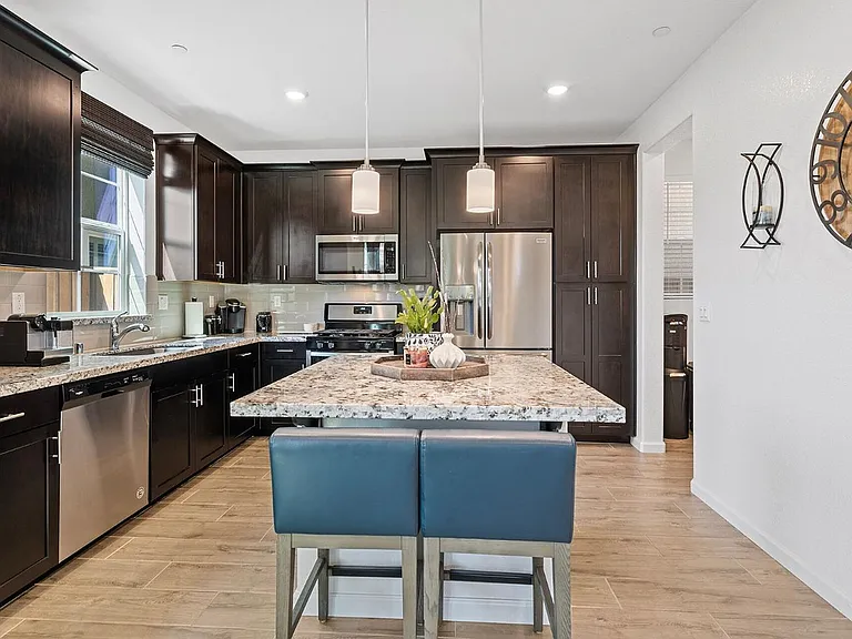 442 E Ricotta Ct — Photo 13