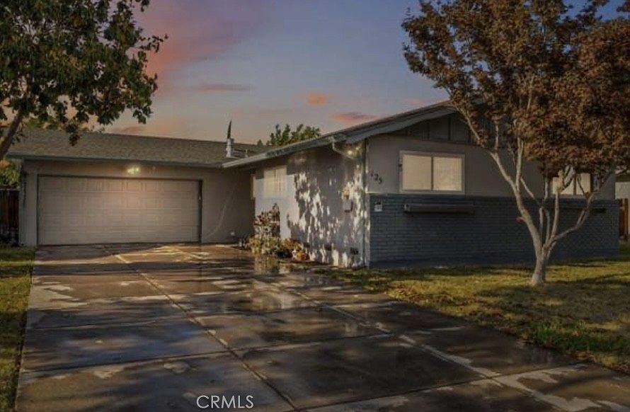 1st image of 125 Laguna Dr