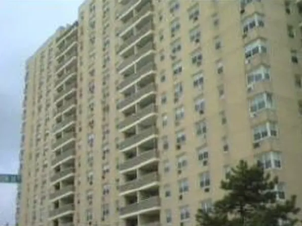 1311 Brightwater Avenue image 1 of 1