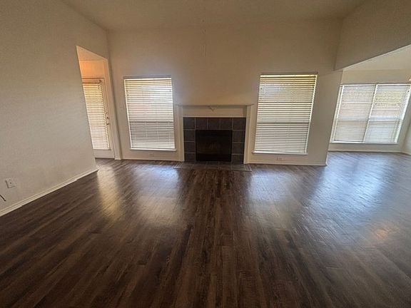 5th image of 1024 Carlin Ln