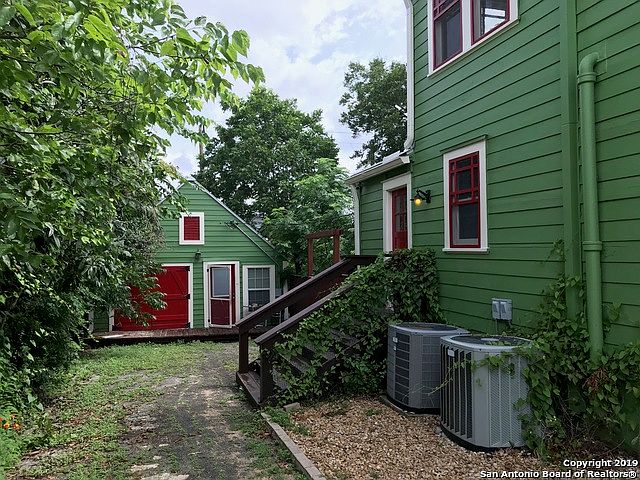 2nd image of 151 Barilla Pl