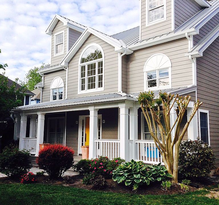 1st image of 904 Bayard Ave
