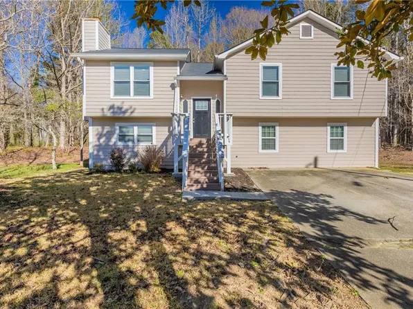 1059 Buckboard Ct, Douglasville, GA 30134