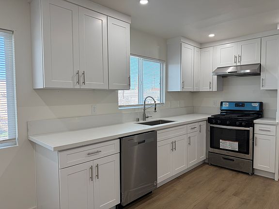5th image of 2465 Torrance Blvd