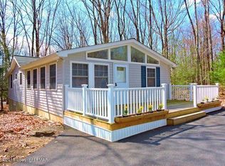 3423 Skycloud Dr, East Stroudsburg, PA 18302