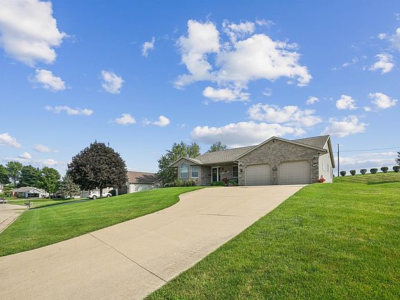 3rd image of 1801 Swagosa Dr