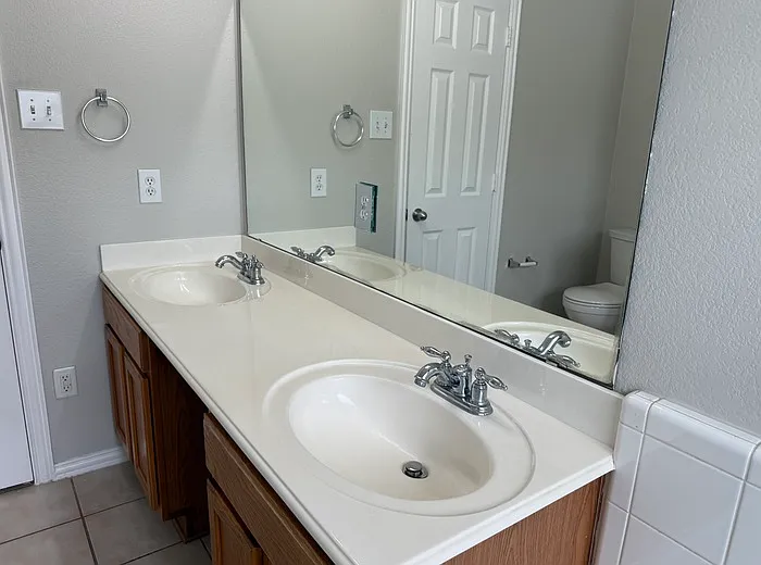 413 Hilltop Dr — Photo 20