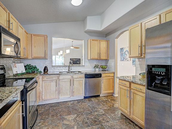 2nd image of 2427 E Morrow Dr