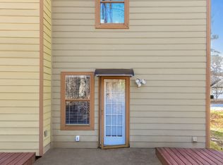 1312 Brandl Dr SW, Marietta, GA 30008