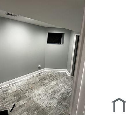 2nd image of 1118 N Springfield Ave #G