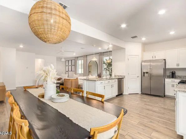 12351 W PALMAIRE Avenue, Glendale, AZ 85307