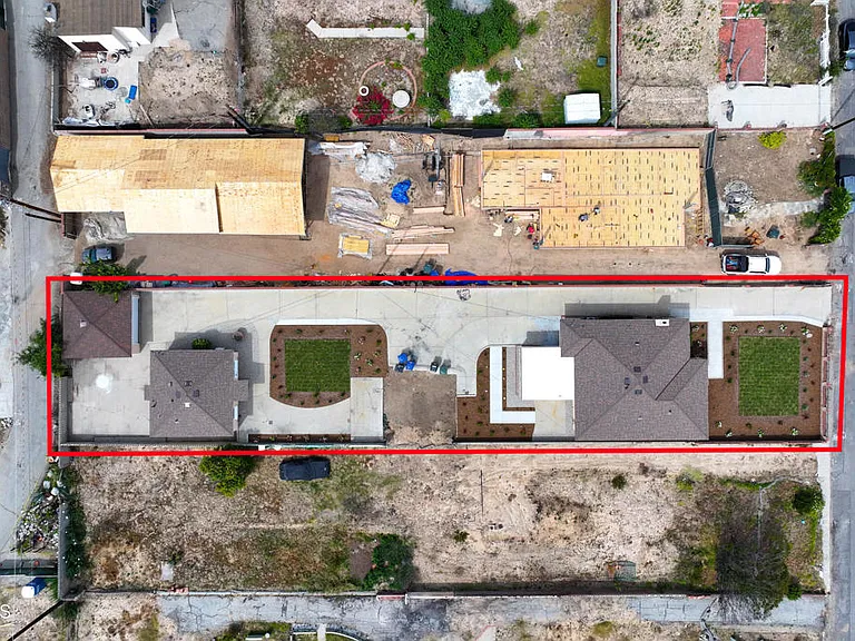 3103 N Olive Ave — Photo 24
