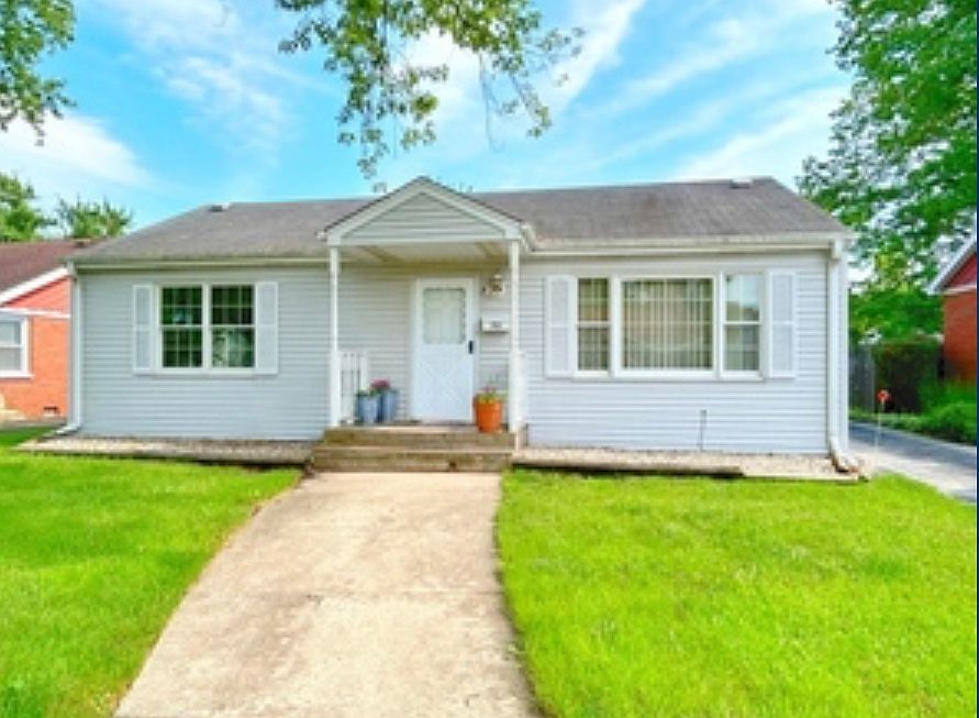 1st image of 721 E 156th Pl