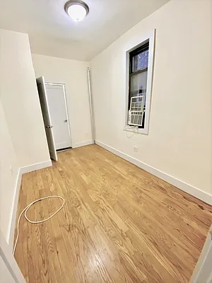 Rented by Douglas Elliman | media 14