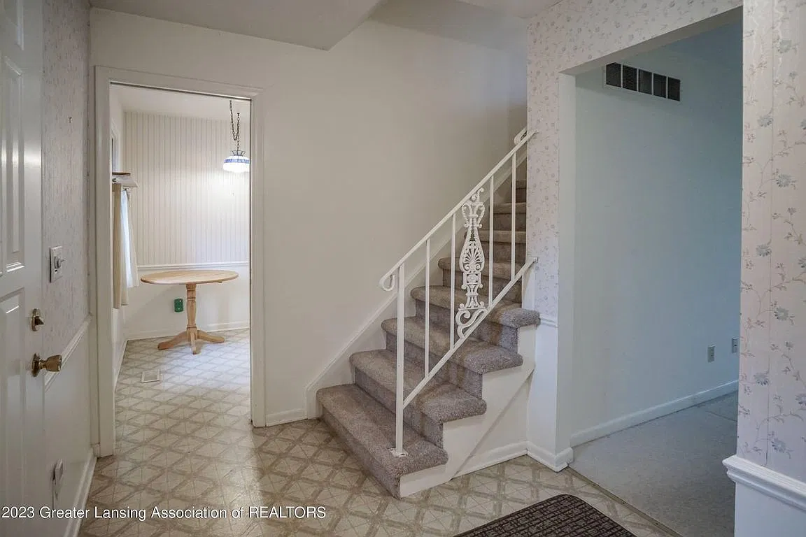 3 bed, 1.5 bath, 1392 sqft, $1,850 — Photo 3