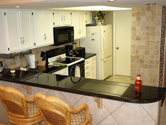 3rd image of 900 Padre Blvd #703