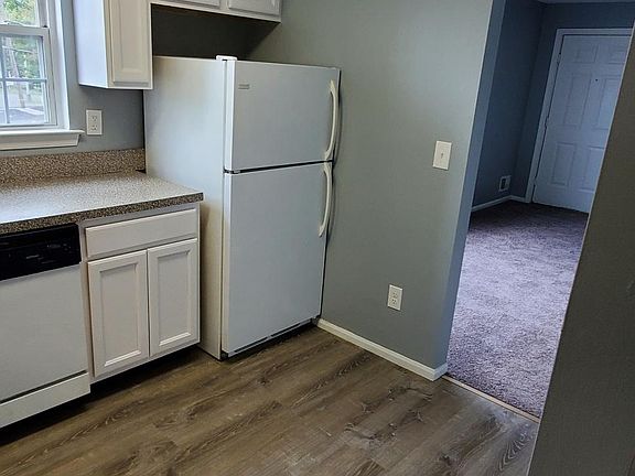 2nd image of 314 Main St #101