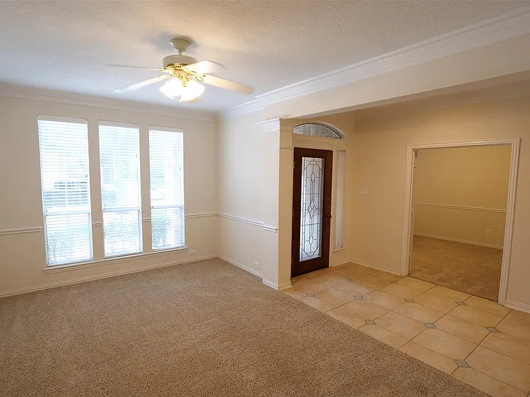 22719 Sierra Lake Ct — Photo 5