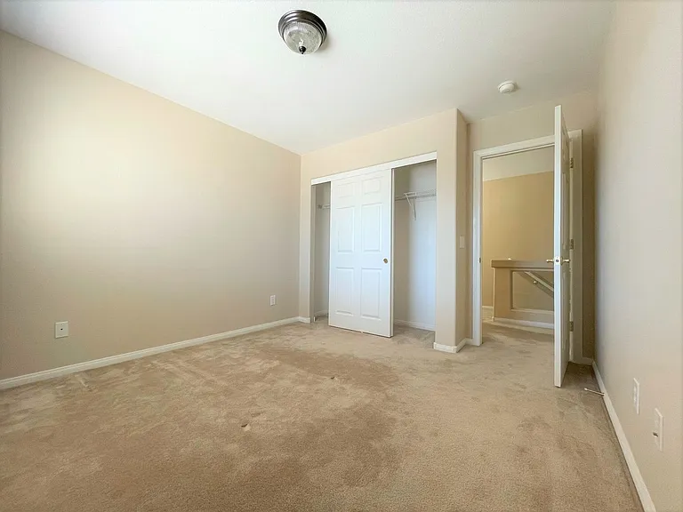 10595 Salmon Leap St — Photo 33