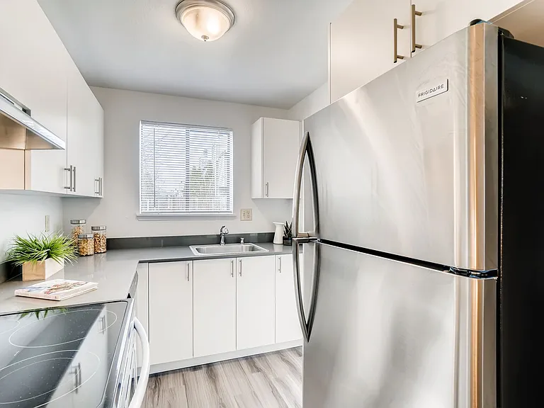 2713 K St NE #B — Photo 25