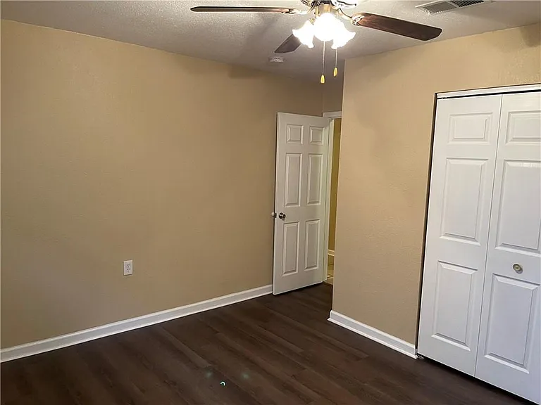 8506 Deerfield St — Photo 10