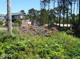 360 Ocean View Dr, Yachats, OR 97498