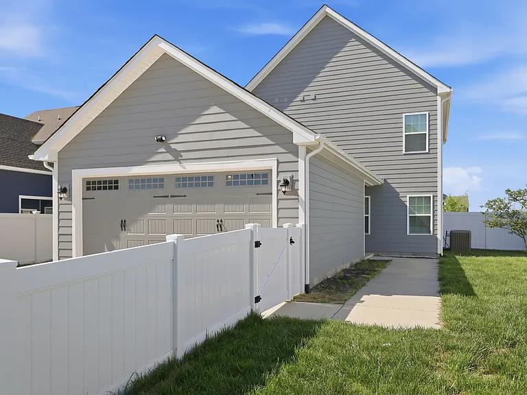 101 Iris Cir — Photo 35