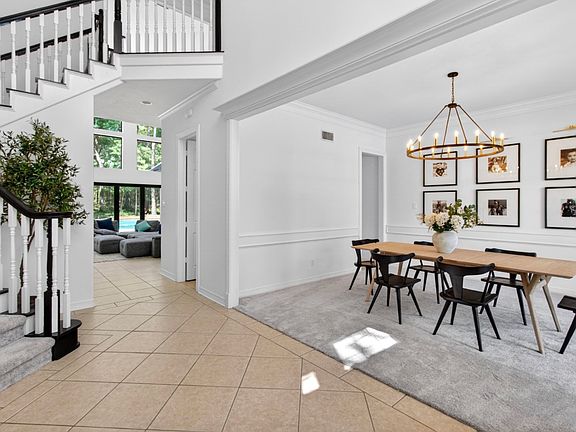 5th image of 10626 Crystal Cove Dr