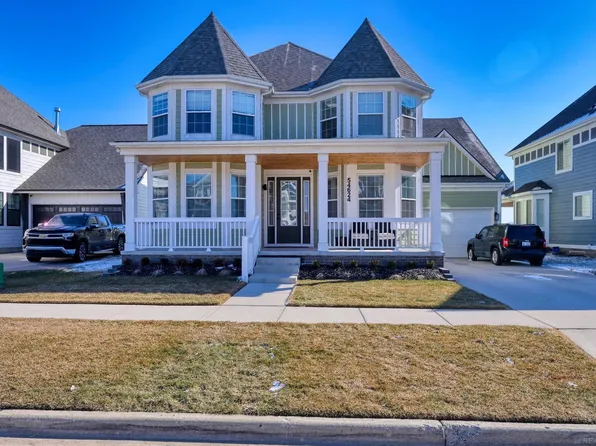 54624 Ann Dr, Macomb, MI 48042