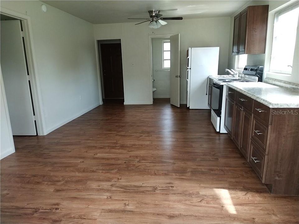 2nd image of 829 Lime Ave