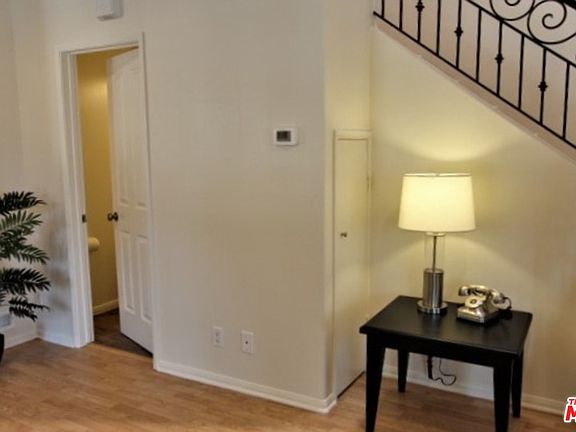 5th image of 807 Van Ness Ave Unit A