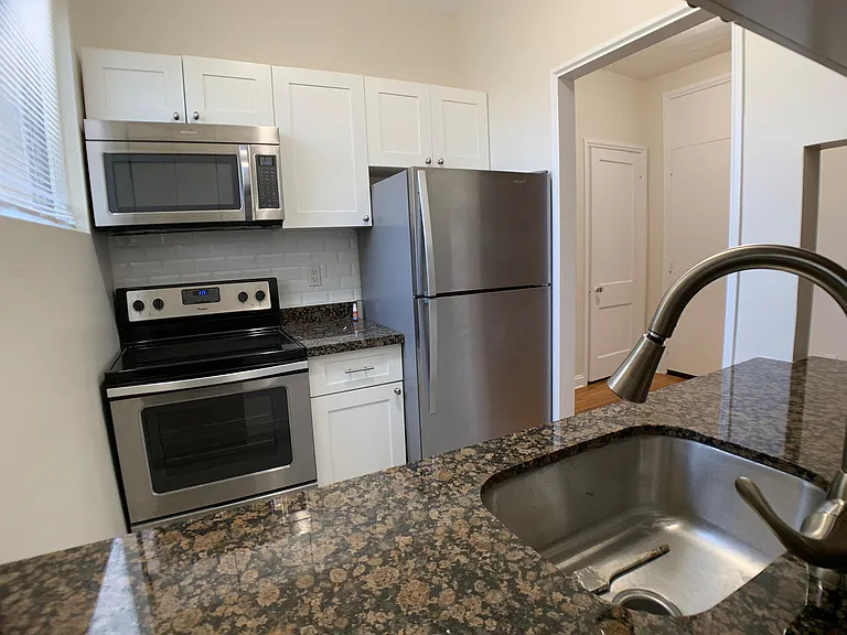 222 Phoenetia Ave #6 — Photo 16