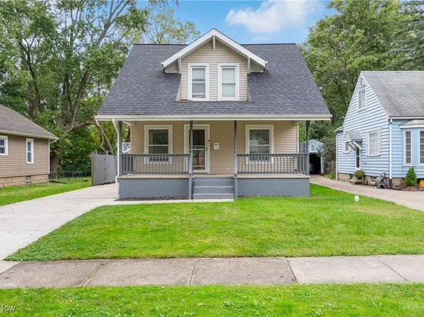 136 Berwyck Dr, Akron, OH 44312