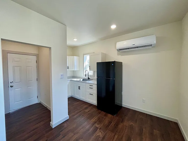 507 Hamilton St — Photo 2