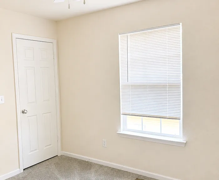 840 Woodside Creek Dr — Photo 7