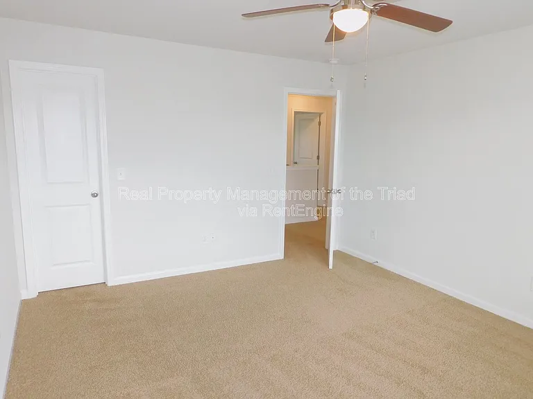 390 Spaulding St — Photo 22