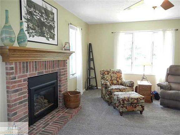 4th image of 1004 Wilshire Cir