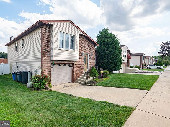 2nd image of 13041 Trina Dr