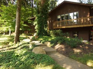 8998 E Gull Lake Dr, Augusta, MI 49012
