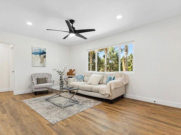 4th image of 2054 E Mission Rd