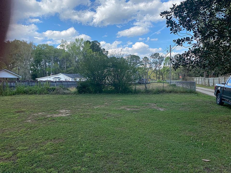 2nd image of 112 Mizzell Rd