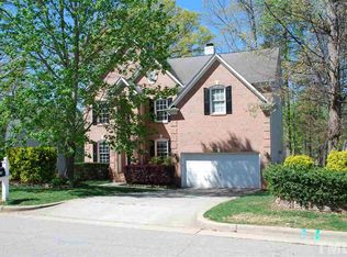 438 Fincastle Dr, Raleigh, NC 27607