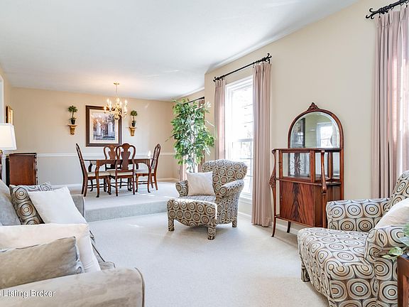 4th image of 4304 Hunsinger Ln