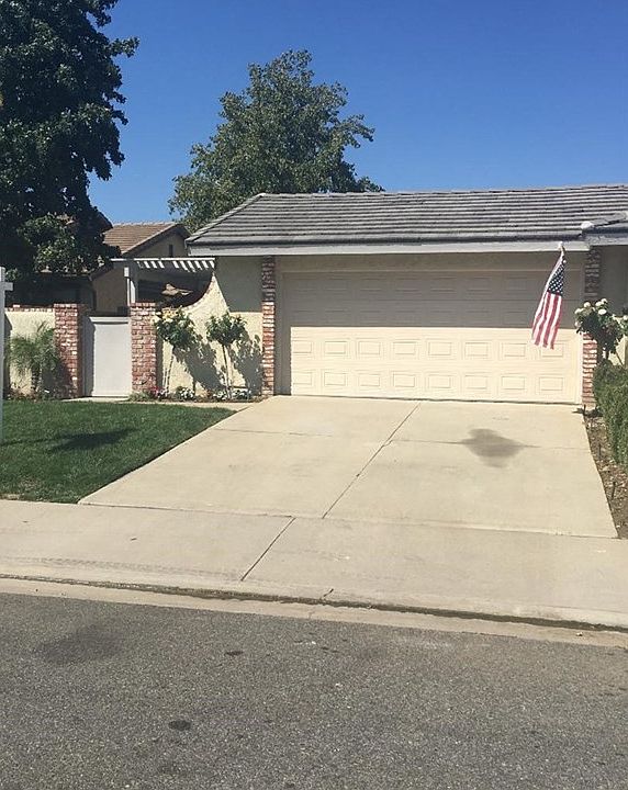 1st image of 25557 Alicante Dr