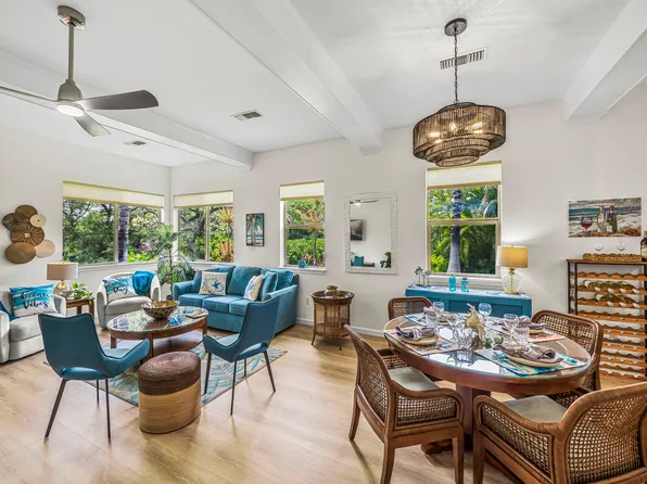 68-1125 N Kaniku Dr APT 205, Kamuela, HI 96743