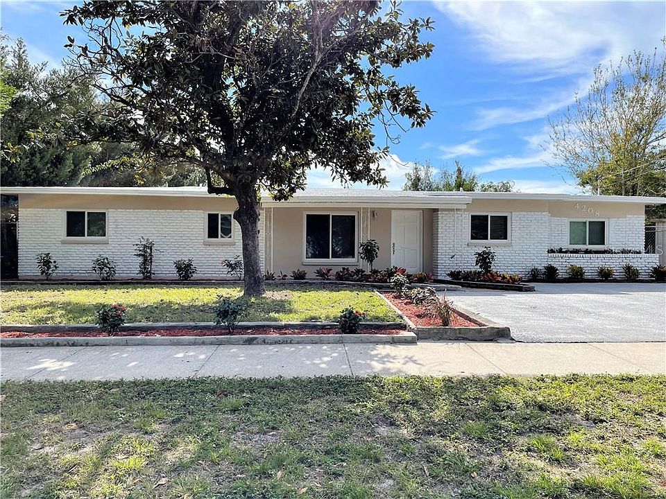1st image of 4208 W Fair Oaks Ave